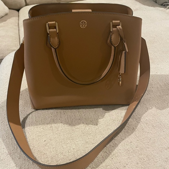 Tory Burch Robinson Triple- Compartment Tote - Picture 6 of 7